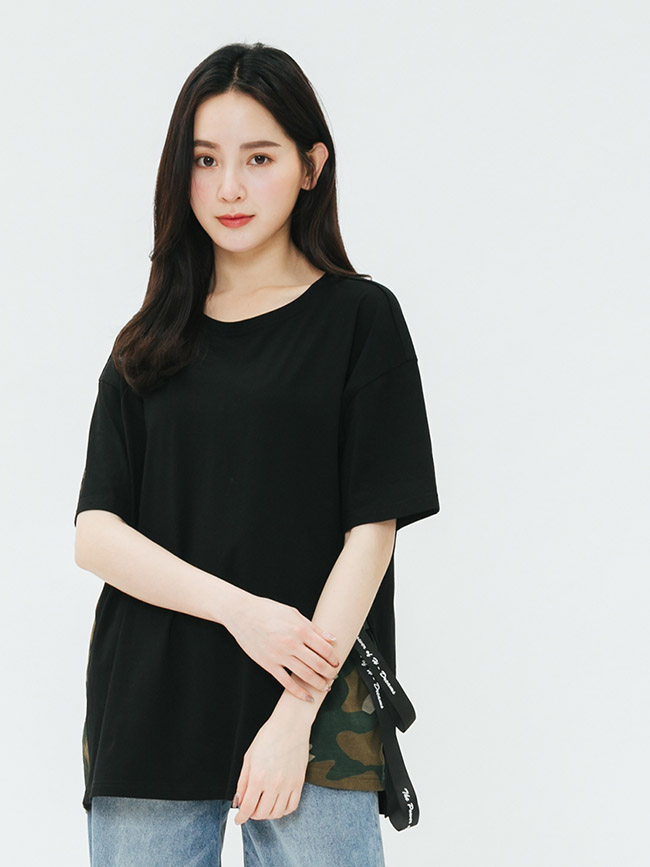 H:CONNECT 韓國品牌 女裝-後印字迷彩拼接造型上衣-黑