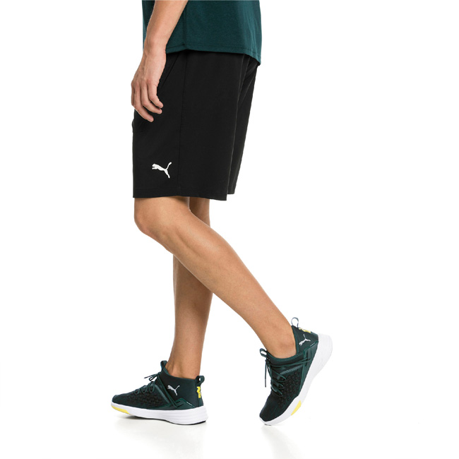 PUMA-男性訓練系列ENERGY 9吋短風褲-黑色-歐規
