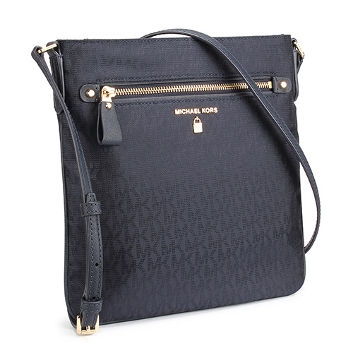 MICHAEL KORS Kelsey 滿版LOGO亮絲尼龍前口袋斜背扁包-大/海軍藍色
