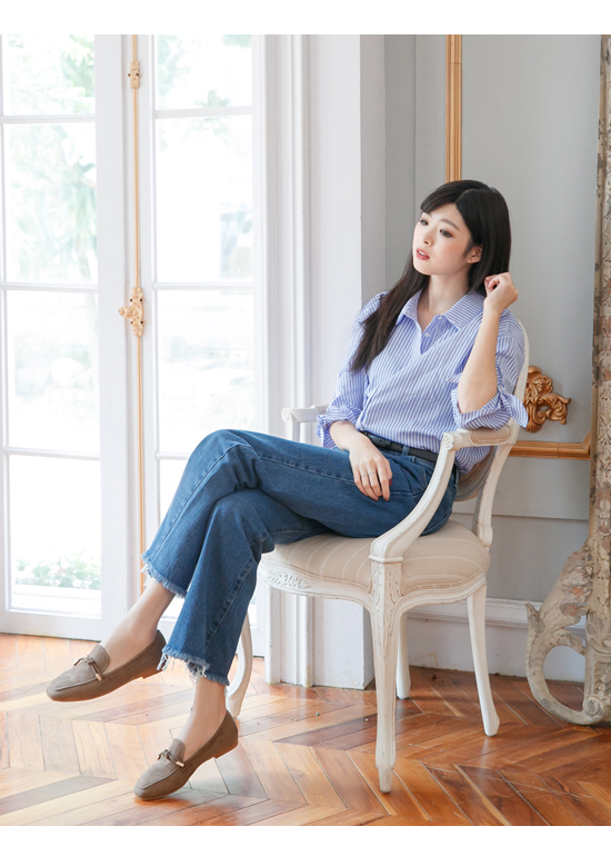 D AF 秋氛輕著．小金飾綁結絨料樂福鞋＊棕