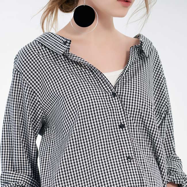 Gennies專櫃-兩穿式抓皺修身排扣格紋襯衫-黑白格(T3F01)