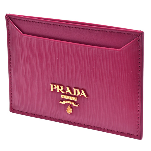 PRADA Saffiano經典金色浮雕LOGO直紋牛皮信用卡夾(槿紅)