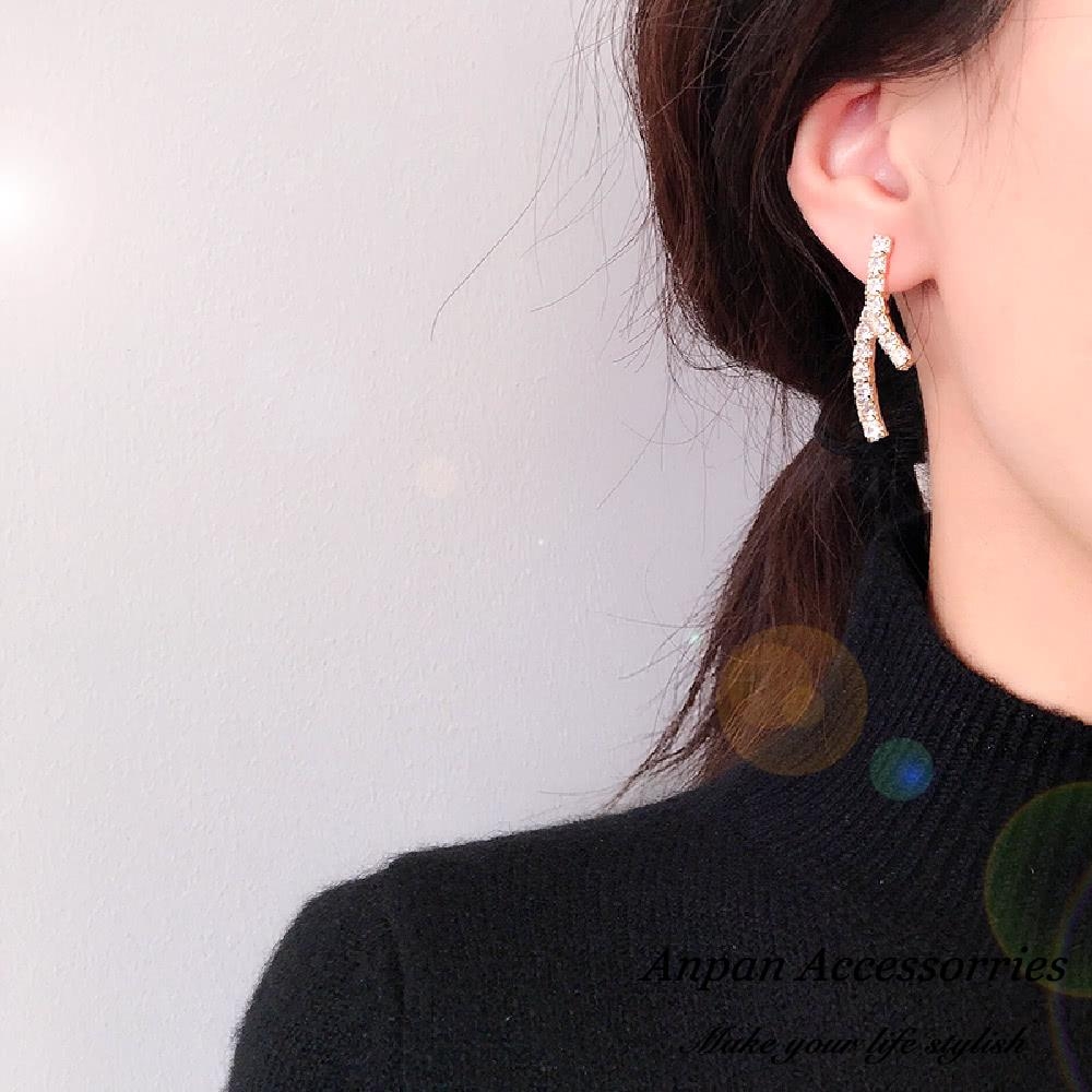 【Anpan 愛扮】韓東大門幾何交叉水鑽前後扣一款兩戴925銀針耳釘式耳環-金