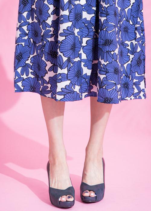 TAS 質感羊皮拼接魚口高跟鞋-百搭黑