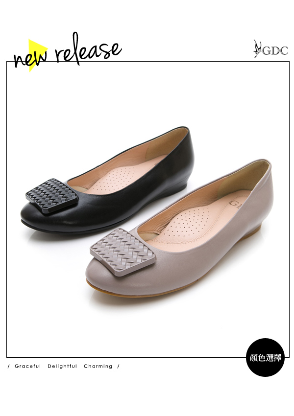 GDC-羊皮特殊扣飾設計感歐美風低跟包鞋-黑色