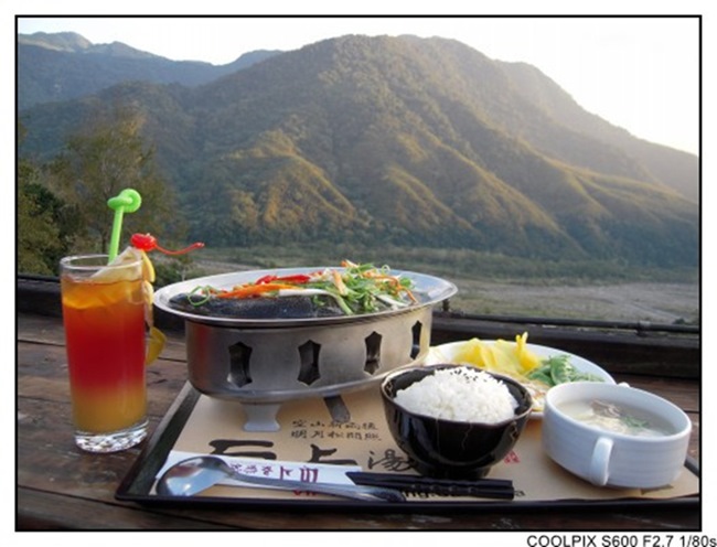 新竹尖石 石上湯屋渡假村 雙人標準湯屋+風味套餐