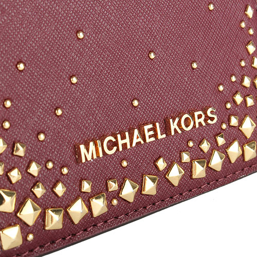 MICHAEL KORS 金LOGO點點鉚釘綴飾防刮皮革壓釦短夾-暗紅色