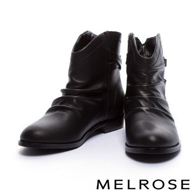 短靴 MELROSE 率性仿舊抓皺後繫帶牛皮粗低跟短靴－黑