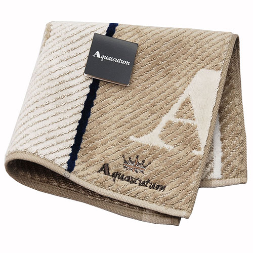 Aquascutum 經典品牌大圖騰LOGO字母刺繡小方巾(卡其系底)