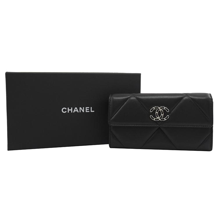 Los secretos de las marcas: Chanel y Louis Vuitton – l'Étoile de Saint  Honoré
