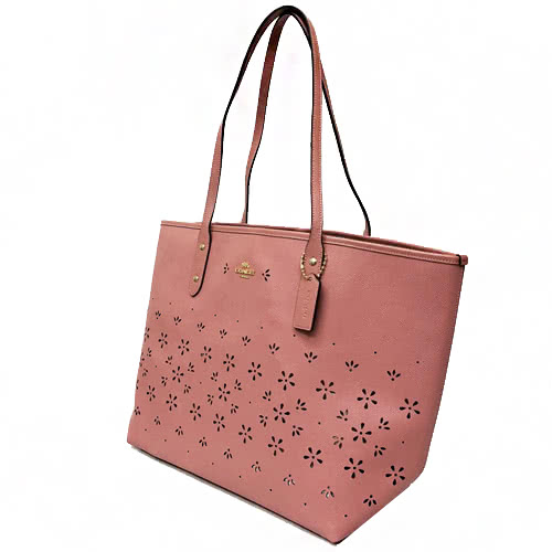 COACH 經典LOGO簍空雕花皮革手提肩背兩用大托特包(薔薇粉)