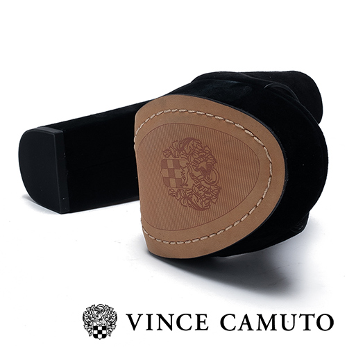 Vince Camuto 麂皮簍空後繫帶微增高跟鞋-絨黑