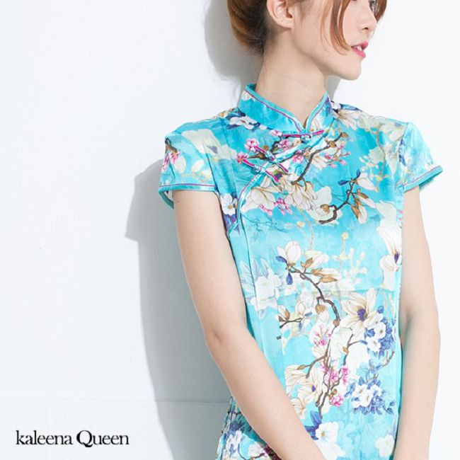 Kaleena Queen 水色花彩高級蠶絲旗袍-水藍