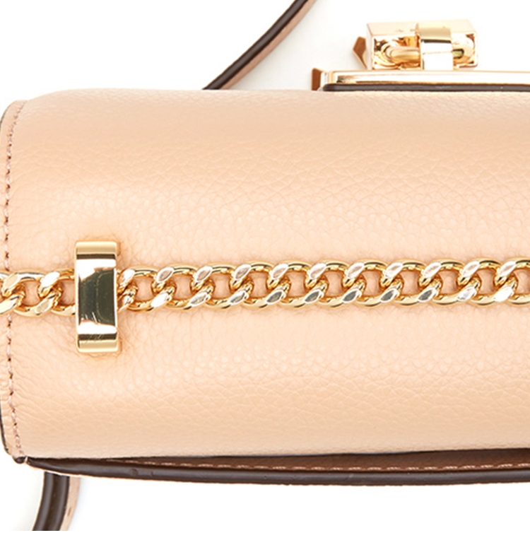 DKNY LOGO金屬鎖頭鍊條斜背包 金