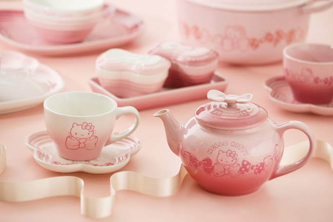 LE CREUSET x Hello Kitty瓷器中式茶壺(櫻花粉)