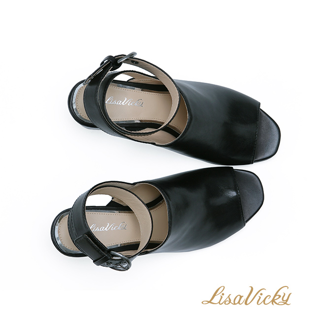 LisaVicky復古繞帶露趾魚口穆勒款粗跟涼鞋-黑色