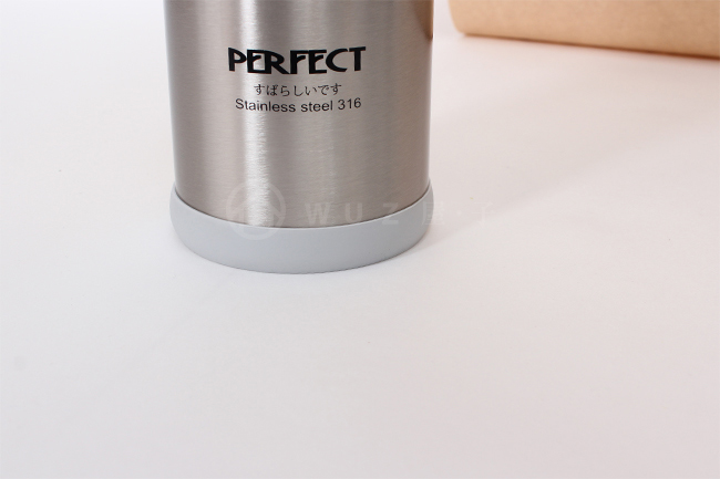 PERFECT 日式316不鏽鋼真空保溫杯 (900c.c)
