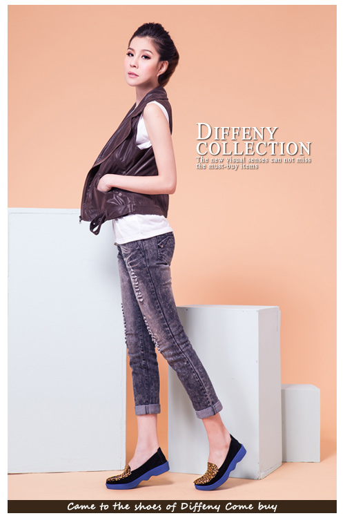 DN 休閒渡假 麂皮壓花厚底休閒鞋-金