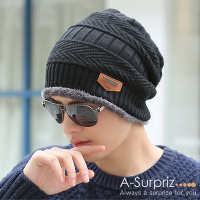 A-Surpriz 帥氣縫標滾毛邊針織帽(黑)