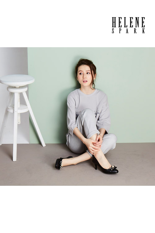 高跟鞋 HELENE SPARK 經典珍珠蝴蝶結羊皮高跟鞋－黑