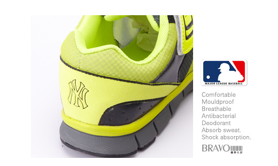 MLB大聯盟洋基2015新品。避震氣墊運動童鞋款黃