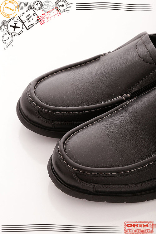 ORIS男款 完美 型男 簡約風格真皮 直套式 休閒鞋~黑