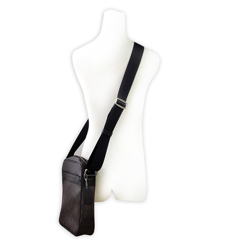 COACH深咖啡C Logo PVC真皮飾邊休閒斜背男包