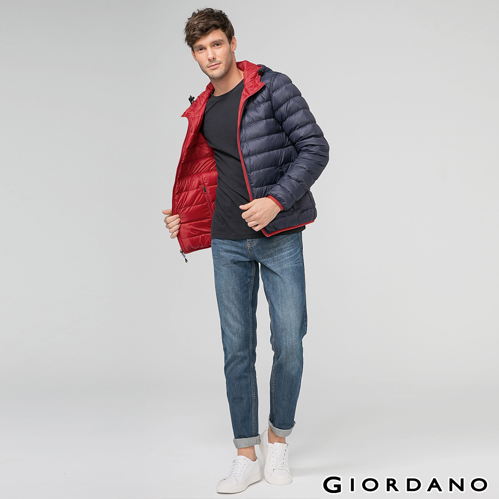 GIORDANO 男裝90%羽絨雙面穿修身連帽輕羽絨外套-24紅/海軍藍