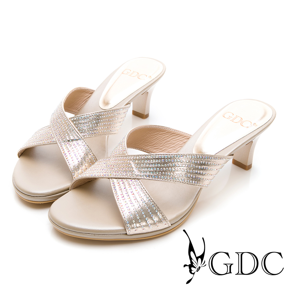 GDC-金屬質感交叉水鑽優雅低跟拖鞋-金色