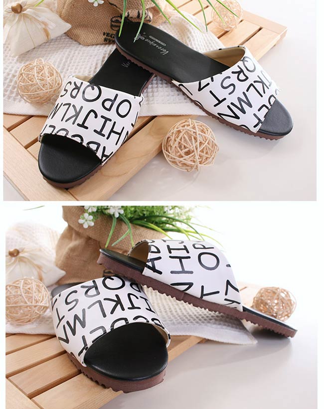 黑白字母防滑靜音居家拖鞋 (2雙一組) sd0113 魔法Baby