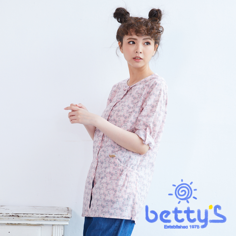 betty’s貝蒂思　圓領復古印花七分袖長版襯衫(淡粉色)