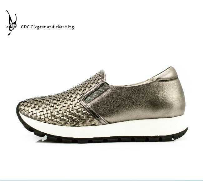 GDC-簡約時尚真皮編織紋厚底懶人休閒鞋-槍灰色