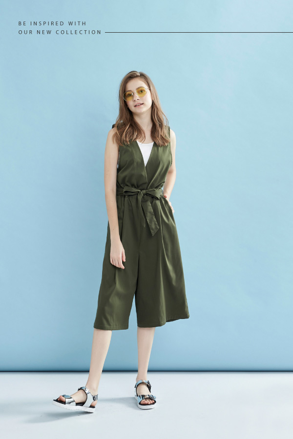 HERLS 街頭時尚 金屬飾釦質感涼鞋-錫箔