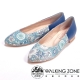 WALKING ZONE 印花皮革低跟休閒女鞋-藍 product thumbnail 1