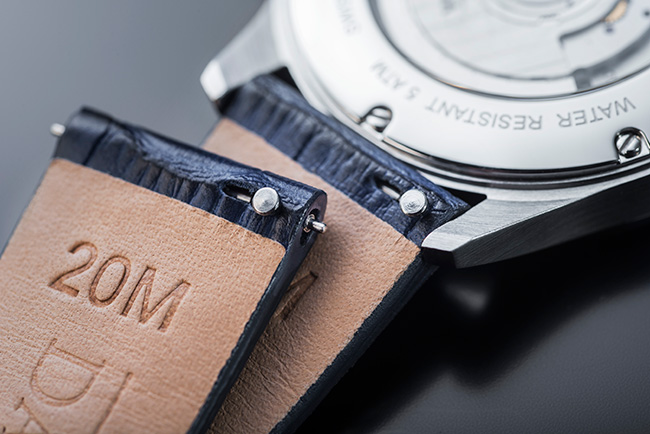 DAVOSA Gentlemen 現代經典紳士系列套裝腕錶-灰面/灰皮帶/40mm