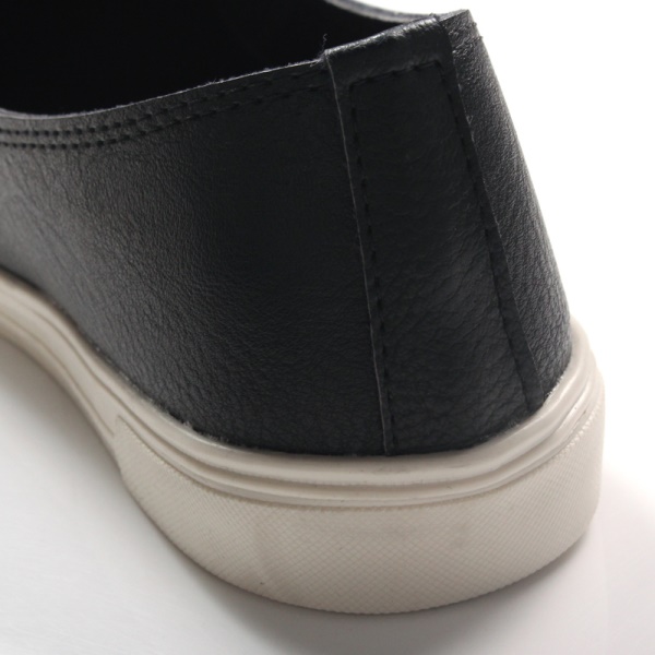 台灣製造~仿皮革鑽飾休閒懶人鞋．2色-OB大尺碼