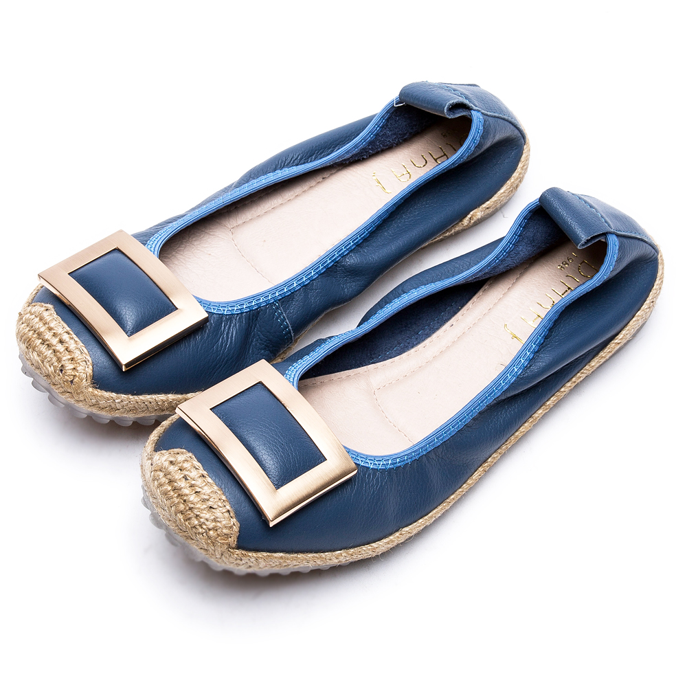 DIANA奪目方形飾釦草編真皮平底鞋-率性百搭-藍