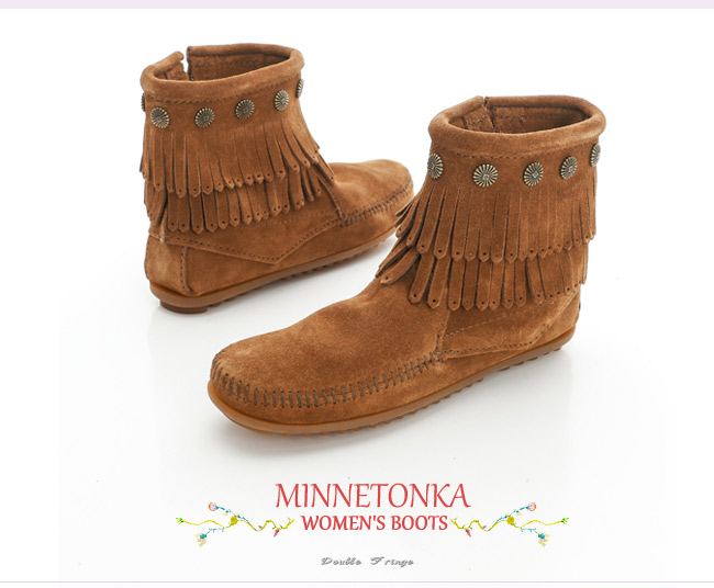 MINNETONKA 咖色純手工鉚釘二層流蘇短靴