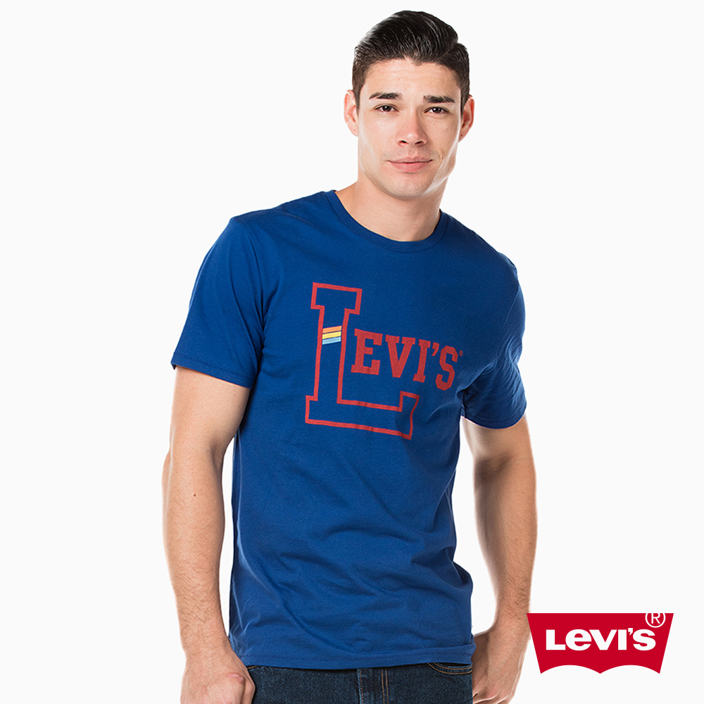 Levis 男款 LOGO 印花短袖T恤 紅字深藍底