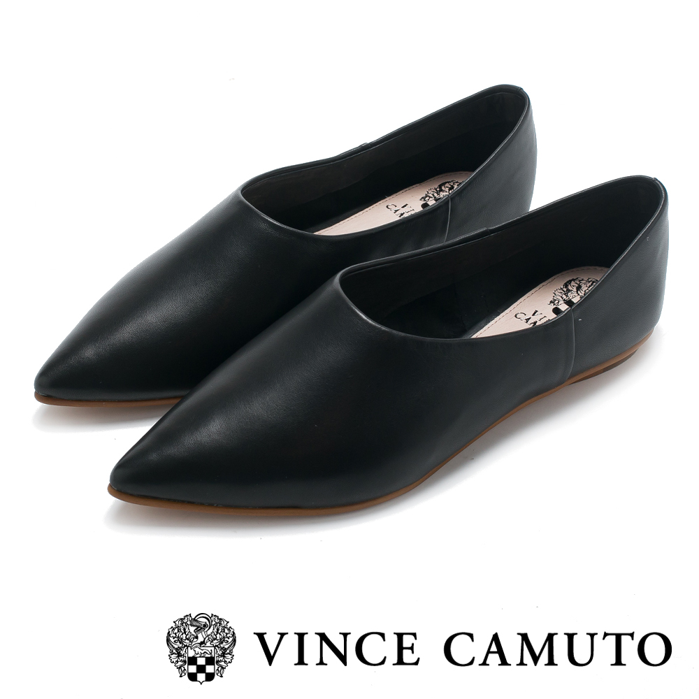 Vince Camuto 小羊皮素面尖頭平底鞋-黑色