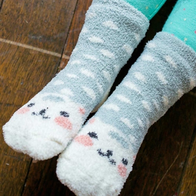BEBEZOO 韓國 灰色小貓珊瑚絨襪