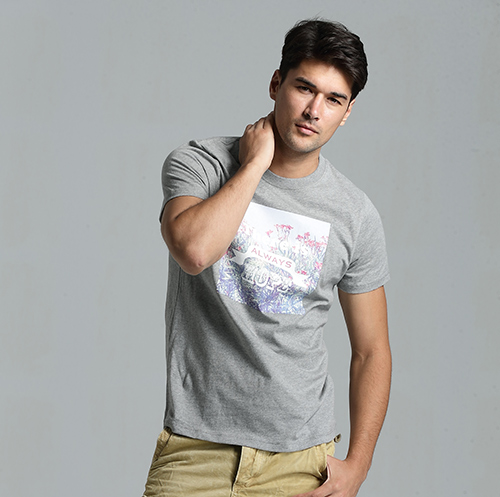 春季粉嫩色花草圖案磨毛水洗T恤(共三色)-Graphic Space