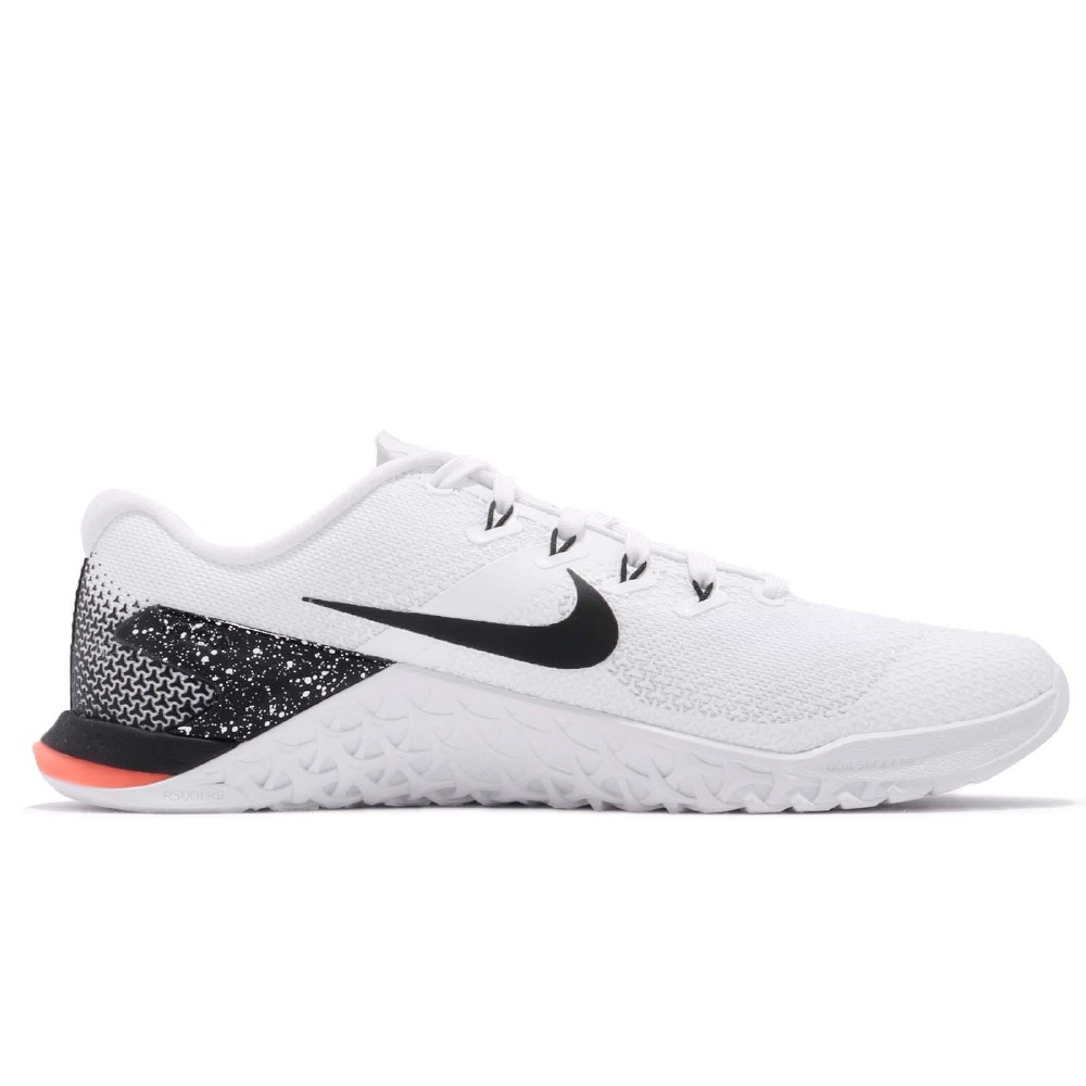 womans nike metcon 4