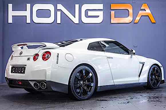 2010 Nissan GTR 二門 六速手自排