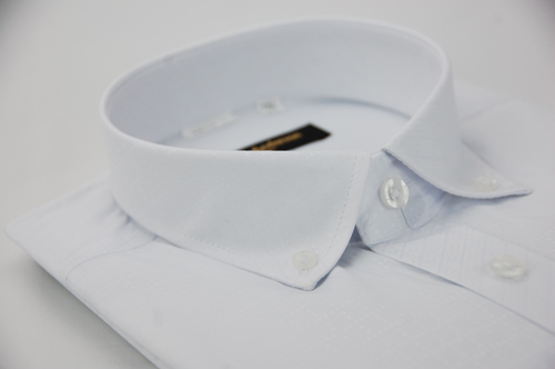 金‧安德森 白色釘釦菱紋窄版長袖襯衫