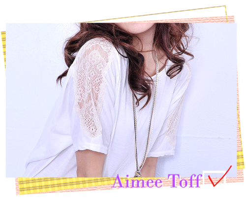 Aimee Toff 心機花簍寬領美肩造型上衣(白)