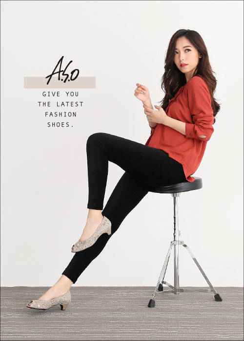 A.S.O 優雅美型 絨面真皮水鑽飾扣魚口低跟鞋 卡其