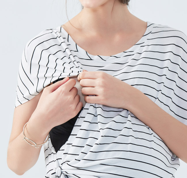 Gennies奇妮-側邊綁帶條紋上衣-(C3D04-白底黑條)