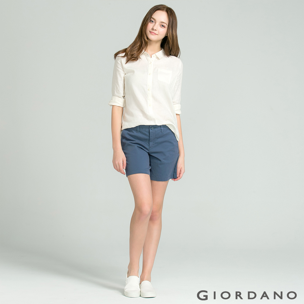 GIORDANO 女裝簡約素色斜紋布休閒短褲-61 靛藍色