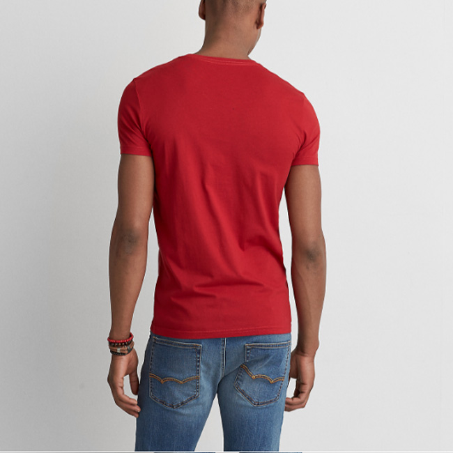AE 男裝 限量造型字母V領短T恤(紅)